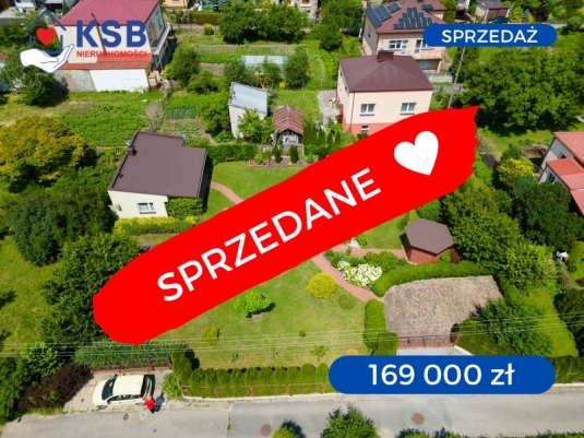 Piękna, zadbana, zielona działka budowlana z domkiem i altaną - 1017m2